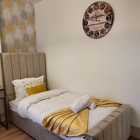 Country Style Modern Self Catering 3 Bedroom Bungalow In Blackpool Zewnętrze zdjęcie