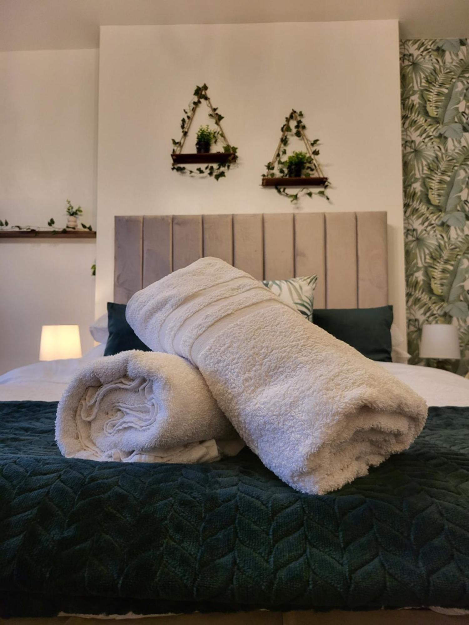 Country Style Modern Self Catering 3 Bedroom Bungalow In Blackpool Zewnętrze zdjęcie